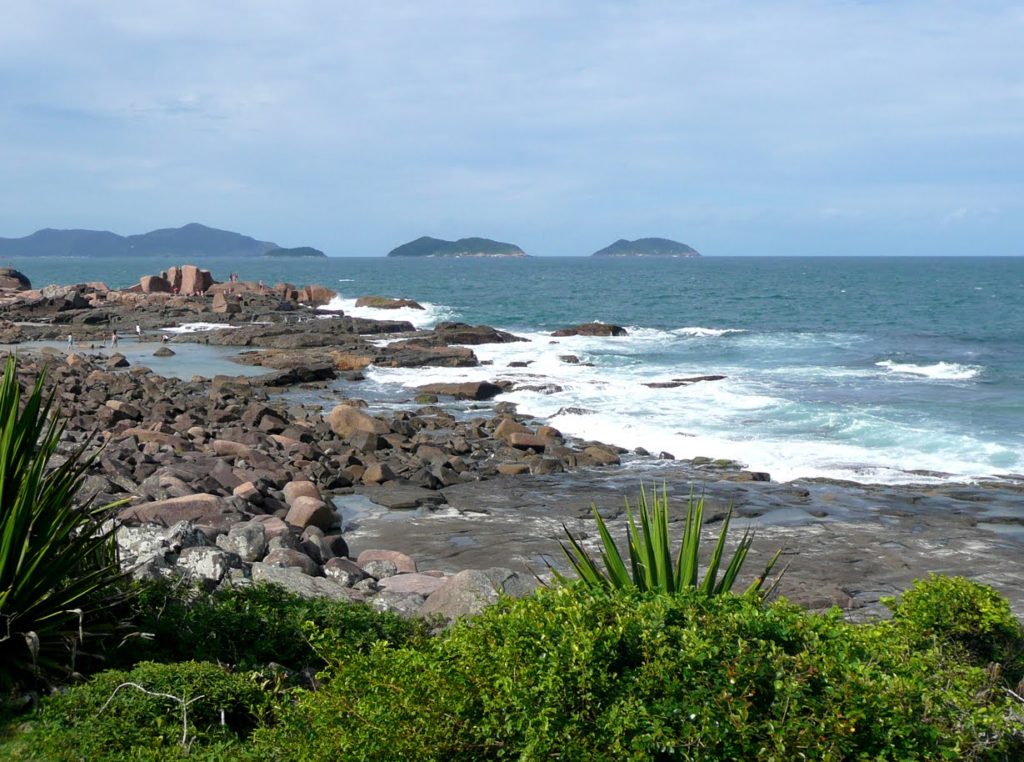 Praia Ponta das Andorinhas SC