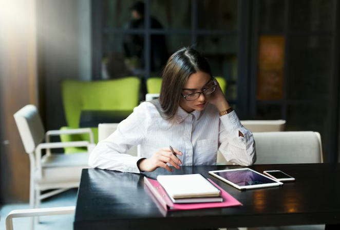 É possível fazer uma faculdade de Administração à distância?